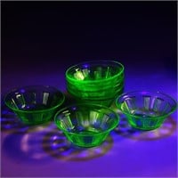 Vintage eight Uranium bowls