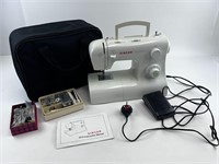 Singer 2273 Sewing Machine (UK Plug)