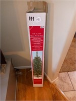4 ft prelit Christmas tree