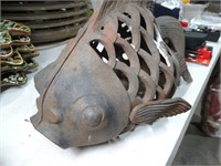 14" Cast Iron Decorative Fish