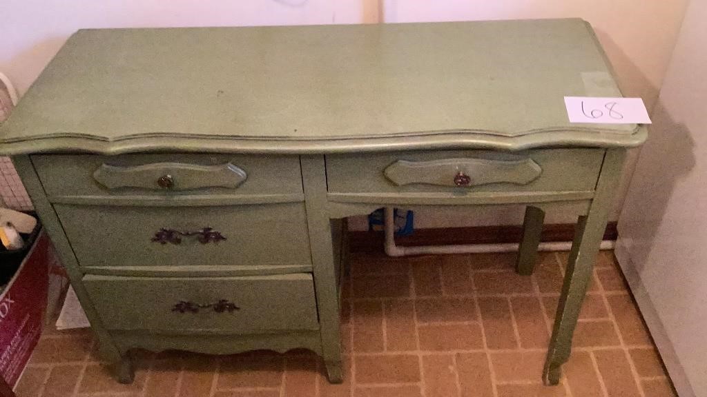 4 drawer desk, 44“ x 17“ x 30“ tall