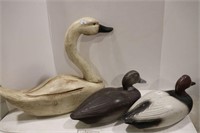 2 PLASTIC DUCK DECOYS & CARVED WOODEN DUCK