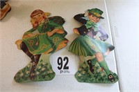 (2) Piece Vintage Decor(R1)