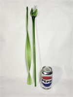 Tulipe et tige en verre d'art, 19.5 po de long.