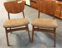 MID CENTURY DINING CHAIRS (4X)