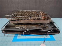 Large asst of baking pans & cooling racks