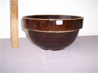 Antique Brown Mixing / Serving Bowl