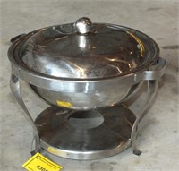 STAINLESS STEEL CHAFING DISH