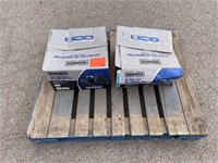 (2)pc- Roughneck Pumps in Boxes -D