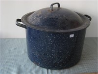 Large Enamel / Granite Ware Pot / GREAT PLANTER
