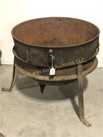 21 Inch Cast-Iron Lard Kettle with Stand
