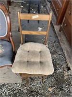 Amish made butlers chair. This amazing chair funct