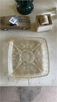 Vintage Daisy pattern square plate / metal toy