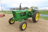 1962 JD 2010 Tractor #27370