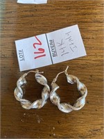 14 k white gold Italy pierced earrings, hoops