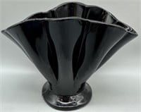 1928-1933 Fenton Black Fan Vase #847