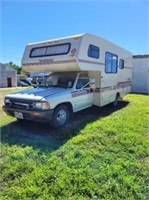 1990 TOYOTA WINNEBAGO- OFFSITE