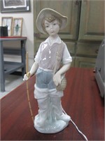 LLADRO PORCELAIN FIGURINE