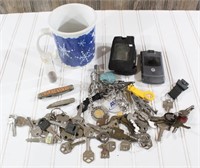 Keys, 1960 Cents, Motorola, & More