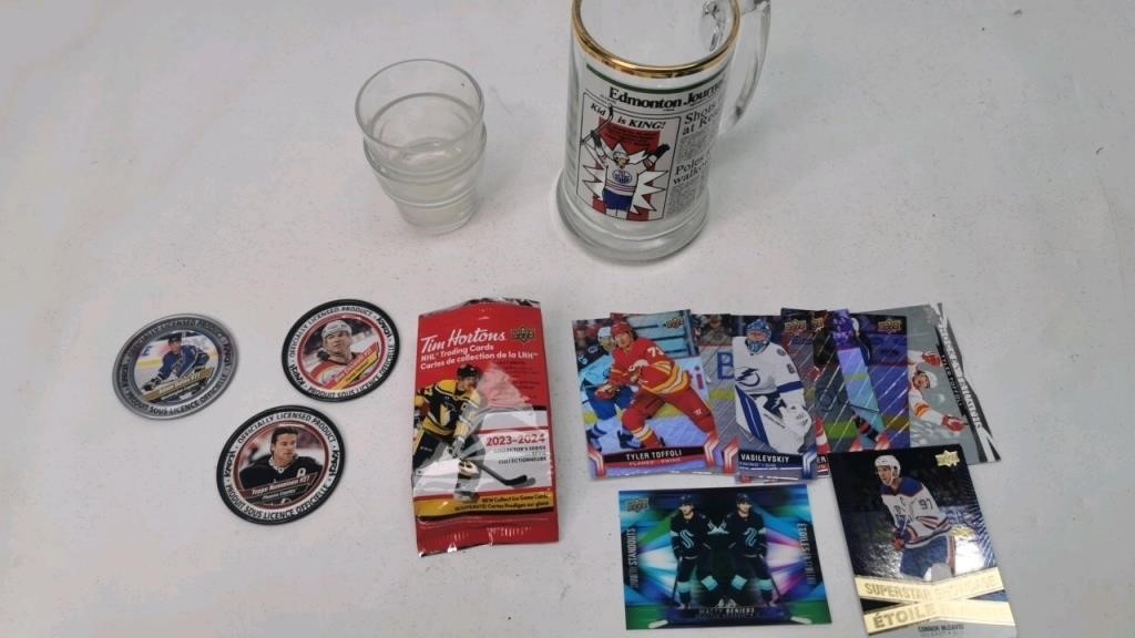 Hockey lot card beer glass milk caps