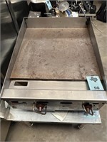 24 in Gas Flat Grill