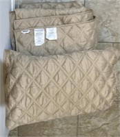 DKNY Queen Comforter & One Pillow w/Sham