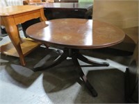 MAHOGANY DUNCAN PHYFE COFFEE TABLE