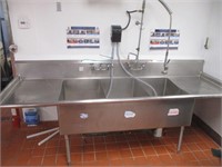 NSF 105" 3 BAY SINK W/ 20" X 30" COMPARTMENTS