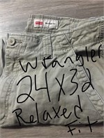 Wrangler Relaxed Fit 24" x 32"