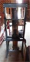 Central Machinery 12 ton shop press