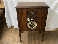 Antique Atwater Kent Console Cabinet Radio
