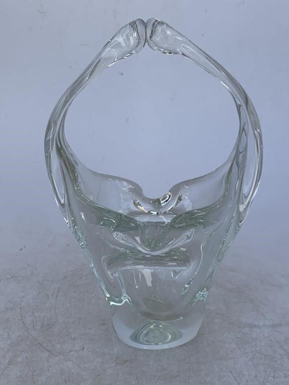 Vintage art glass clear glass basket