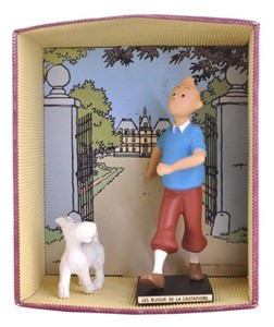 Tintin. Statuette Tintin marchant et Milou