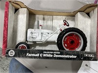 Farmall C white demonstrator  ertl