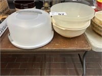 PLASTIC KITCHEN STORAGE CONTAINERS LOT