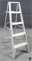 4' A Frame Ladder