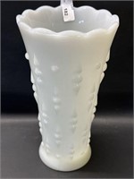 Milk glass w hobnail vase 7"h