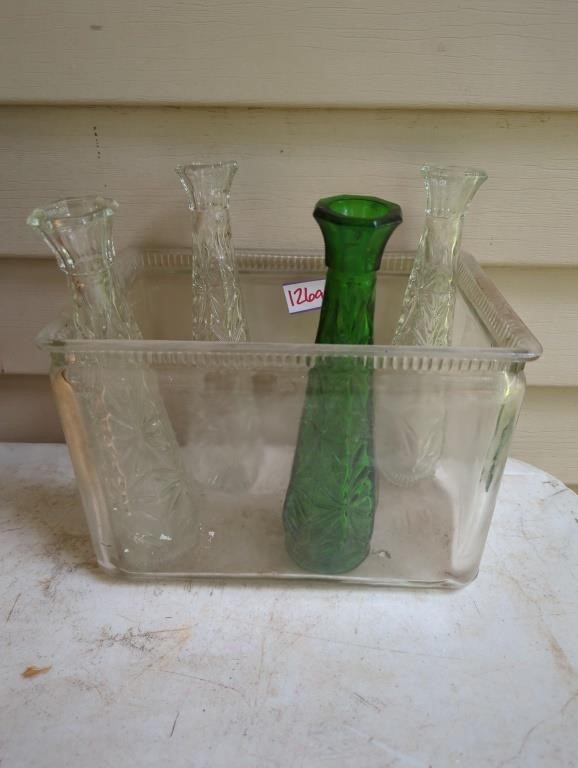 Glass rectangle jar and 4 bud vases