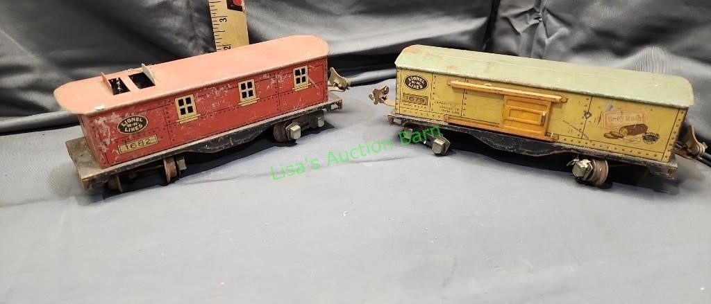 Lionel Tinplate Cars No 1679 Baby Ruth and 1682