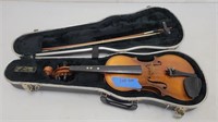 Lignatone Stradivarius copy violin