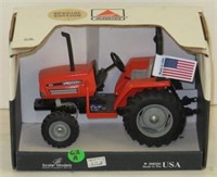 Scale Models Agco ST45 Utility Tractor, 1/16