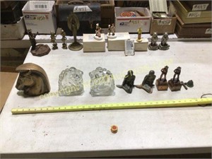 Lot vintage figurines, and decorative items