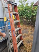 WERNER 6' FIBERGLASS STEPLADDER