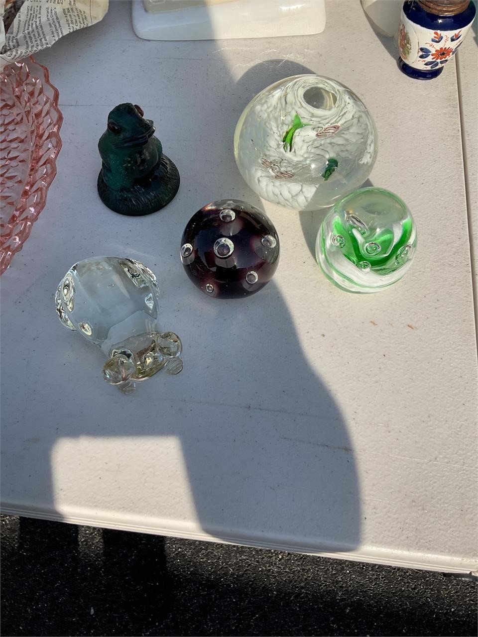 Glass paper weights