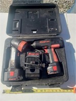 Snap-on set with flashlight, drill and charger