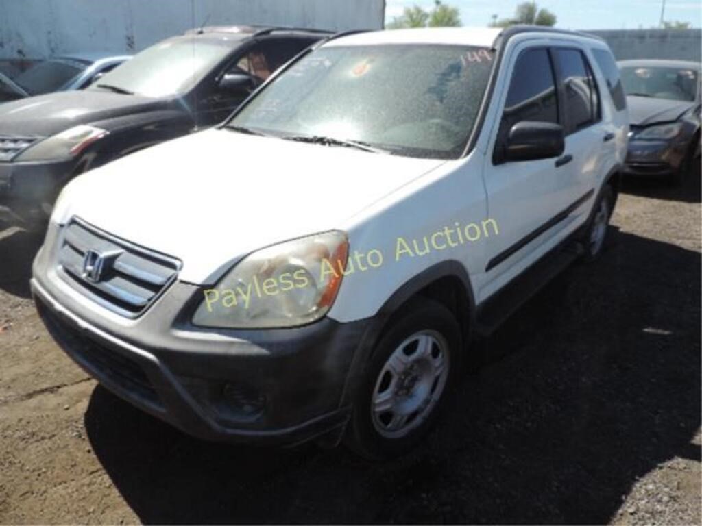 2005 Honda CR-V JHLRD68515C015565 White