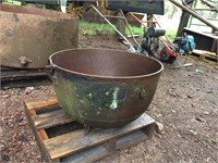 ANTIQUE CAULDRON, 24" D X 15" H