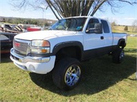 2004 GMC Sierra 2500 HD Ext. Cab Pickup