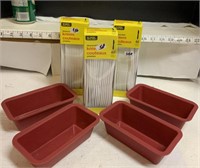 Silicone mini  loaf pans and disposable knives