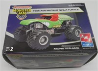 AMT ERTL TEENAGE MUTANT NINJA TURTLES MODEL NEW